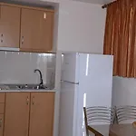 Aparthotel Maria's Filoxenia 4*