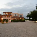 Maria's Filoxenia 4*