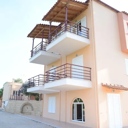 Maria's Filoxenia Apart-hotel 4*
