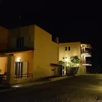 玛丽亚菲洛克尼雅套房公寓式酒店 4* Drepano (Argolis)