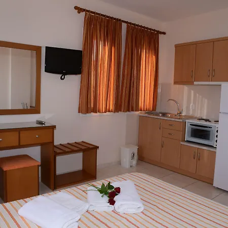 Maria's Filoxenia Aparthotel