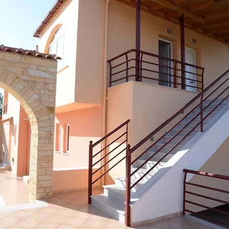 Maria's Filoxenia 4*