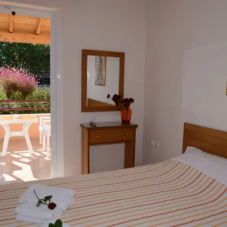 Maria's Filoxenia 4*