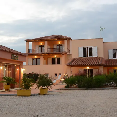 Maria's Filoxenia Aparthotel