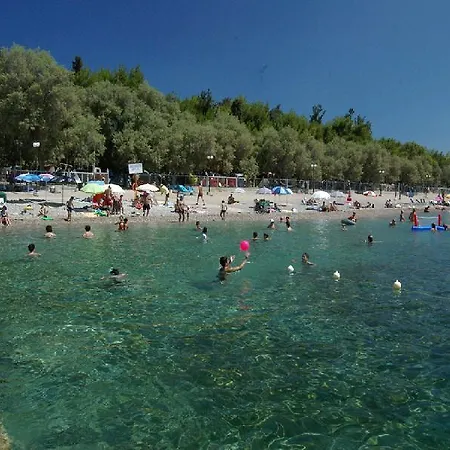 Maria's Filoxenia Aparthotel 3*