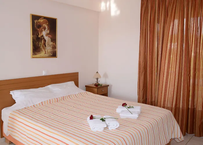 Maria's Filoxenia Апарт-отель Дрепанон