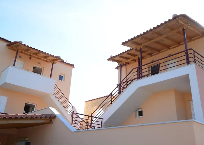 Maria's Filoxenia Апарт-отель Дрепанон